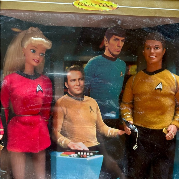 NIB.  NWOT. Vintage Barbie & Ken 30th anniversary collectors edition. Star Trek. - Picture 4 of 4